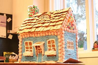 Gingerbread House 08